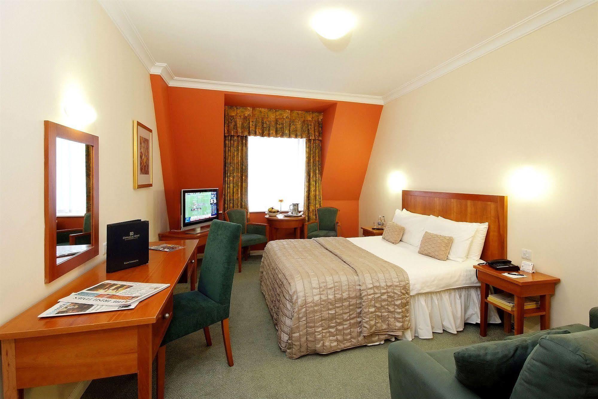 Carrigaline Court Hotel & Leisure Centre Екстер'єр фото